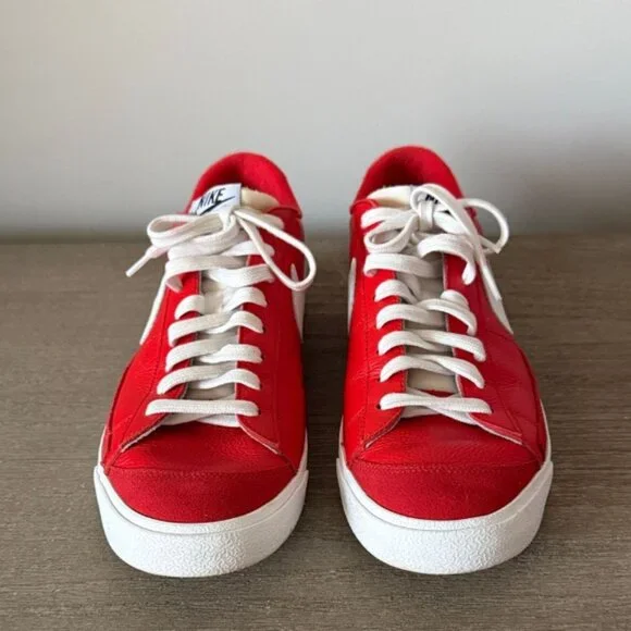 Nike Blazer Low Sneaker in Gym Red Leather Size 11.5 - Picture 2 of 7